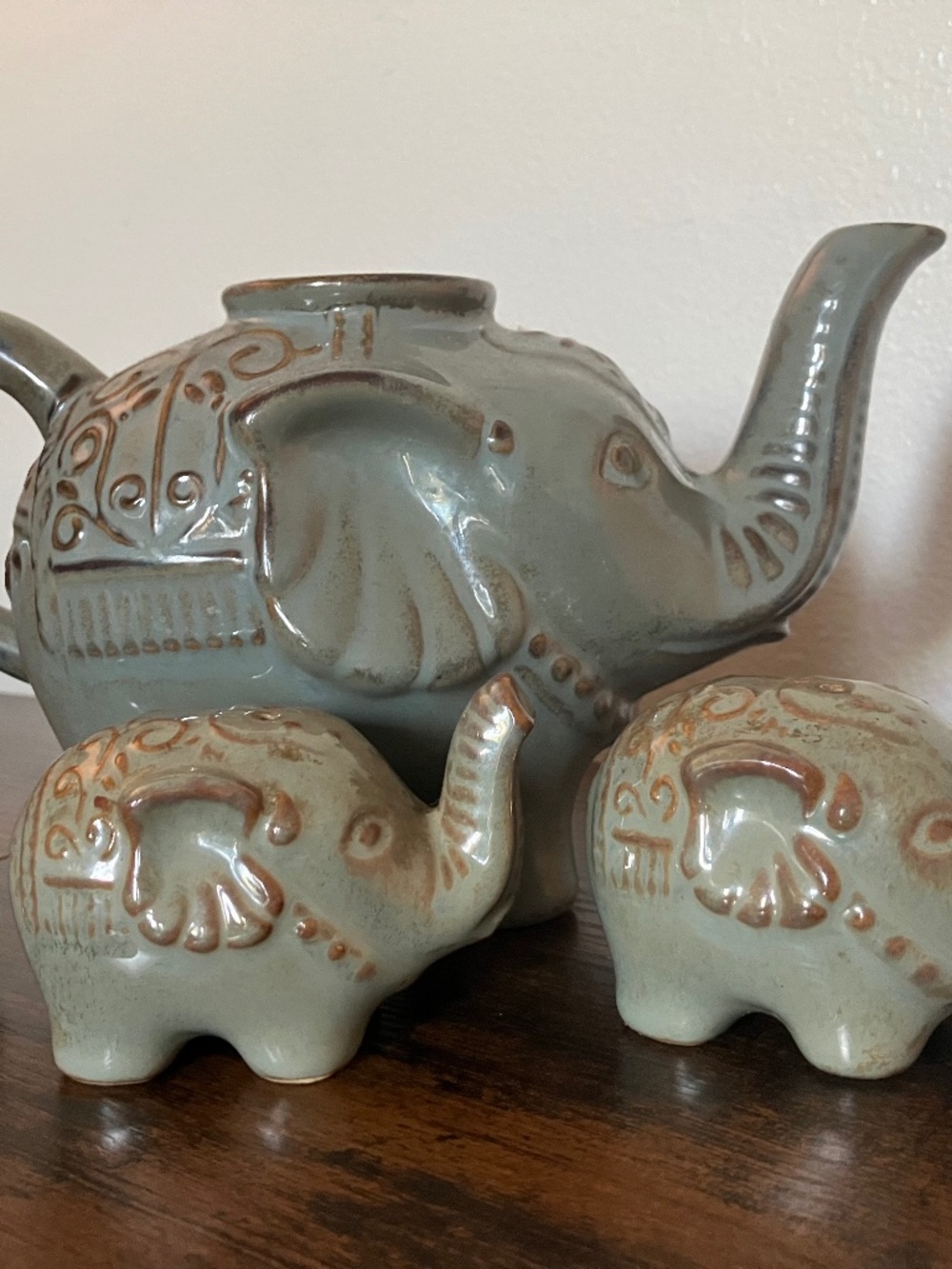 Elephant Tea Kettle and Salt & Pepper Shakers